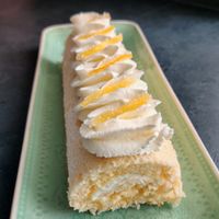 swiss roll lemoncurd